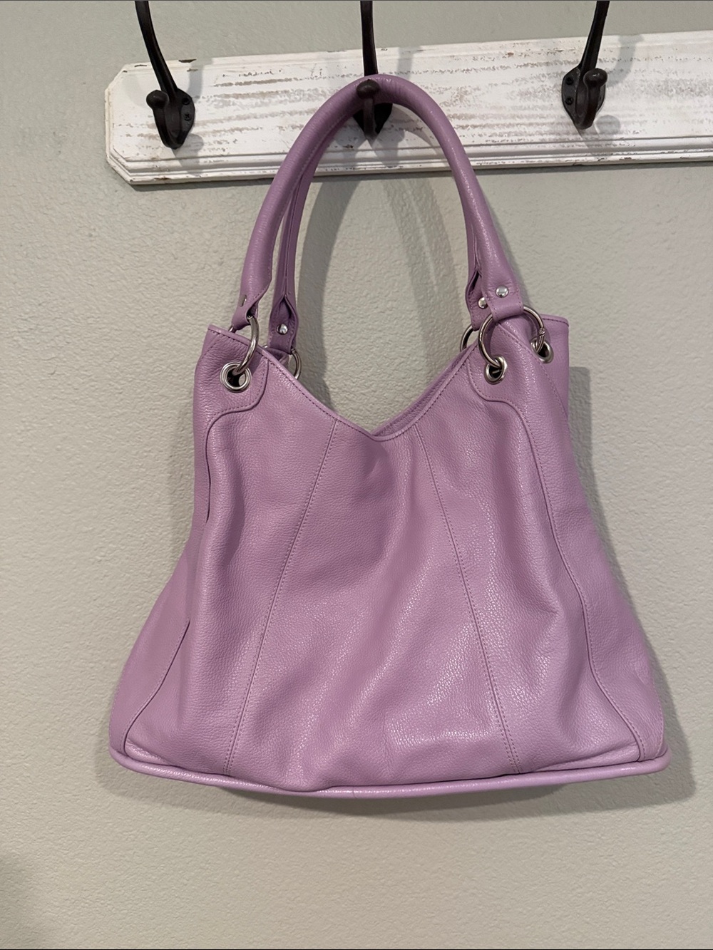 Lavender Pebbled Leather Shoulder Bag - Elegant Everyday Carry